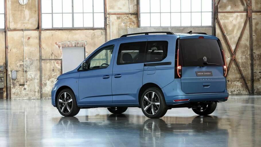 Mit Automatikgetriebe schaltet der Caddy per "Shift by Wire", also über Kabel statt rein mechanisch