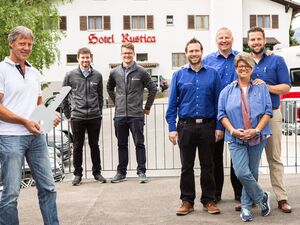 Zum 60 Jahre Jubiläum schenkt sich das Autohaus von Känel mehr Fläche 
